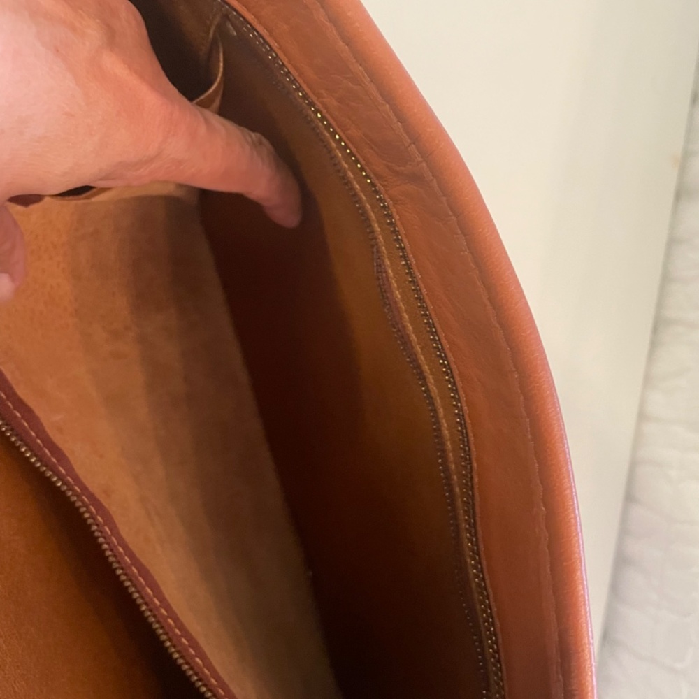 Louis Vuitton Monogram Sac Weekend PM - Picture 3 of 11